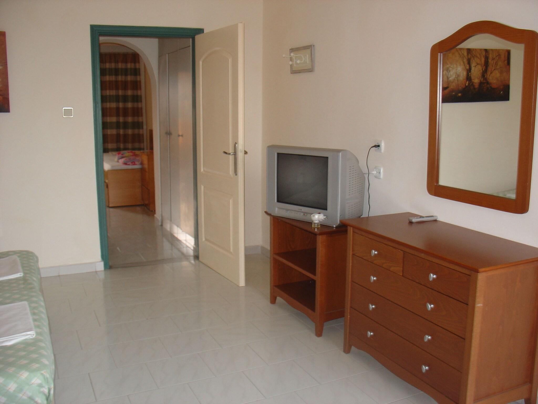 Casa Lyristis