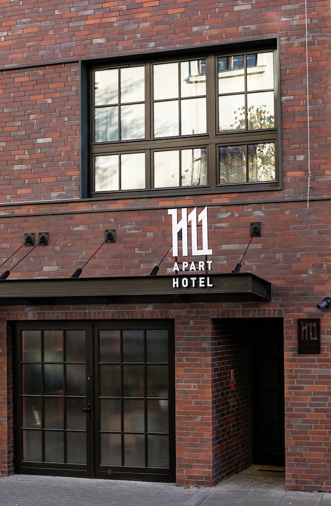 H11 Aparthotel