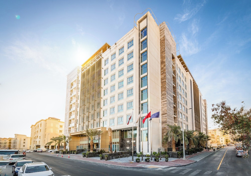 Central Inn Hotel & Suites Al Sadd
