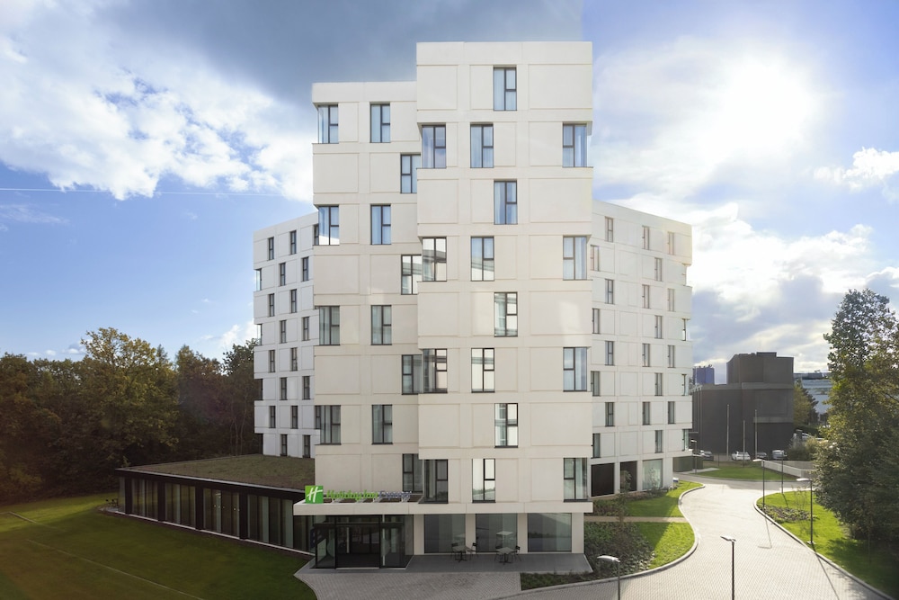 Holiday Inn Express Brussels Airport by IHG