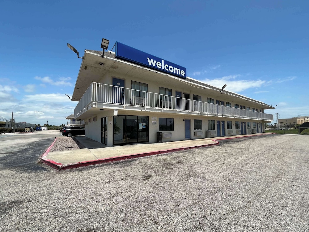 Studio6 Galveston, TX