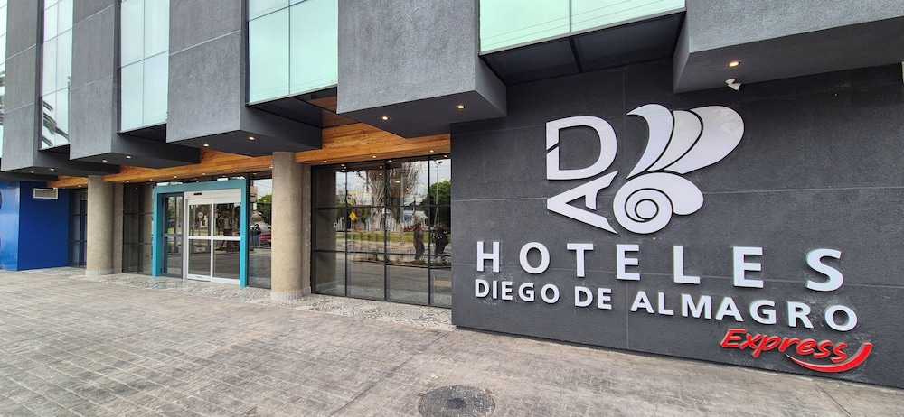 Diego de Almagro La Serena Express