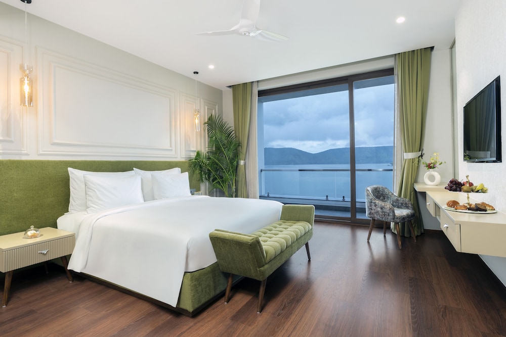 Zana Lake Resort Udaipur