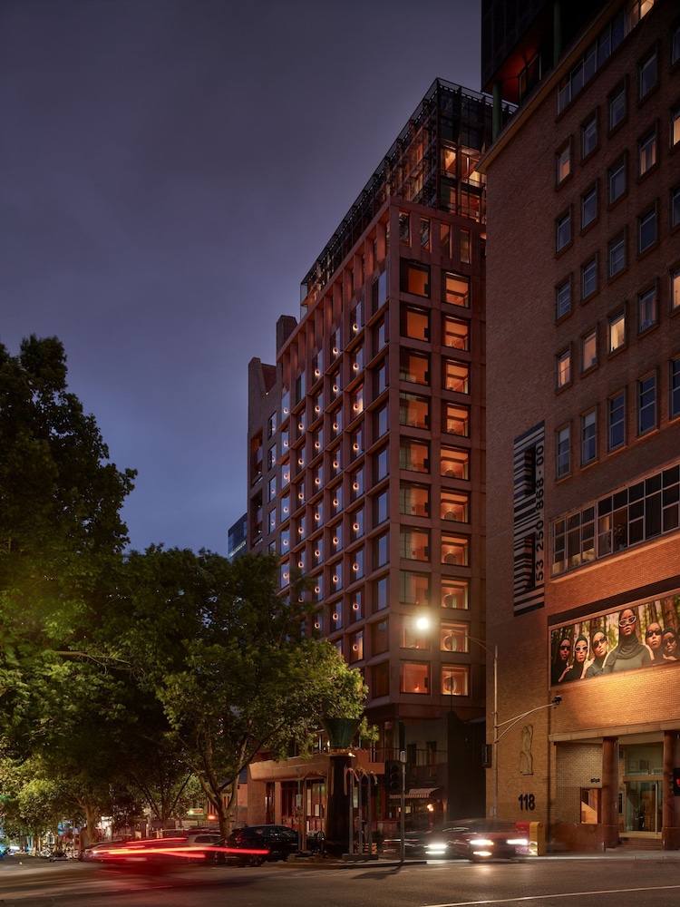 Hyde Melbourne Place