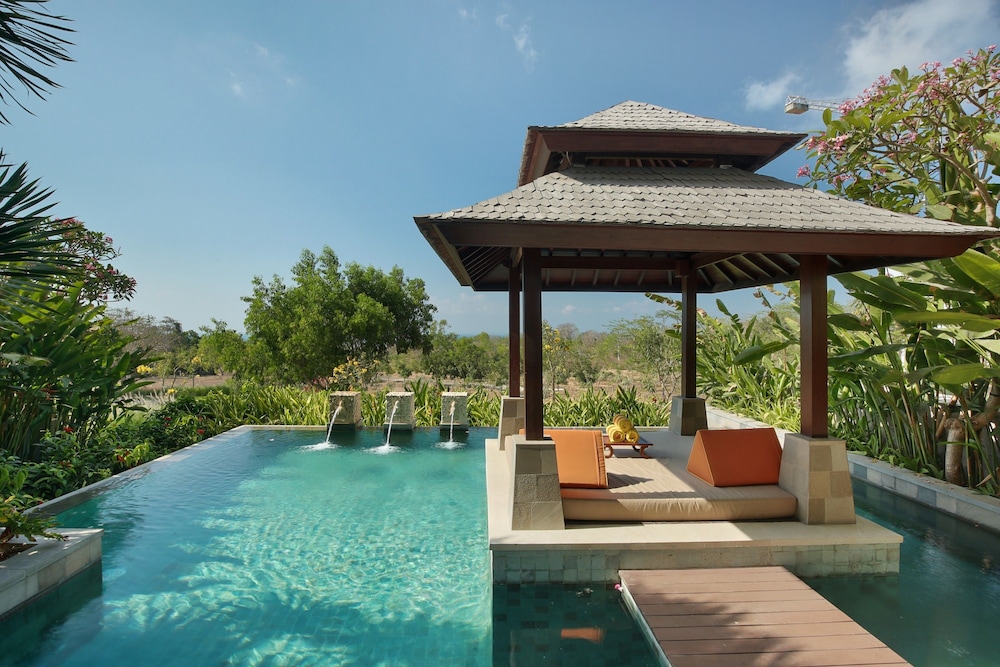 AYANA Residences by ZUZU