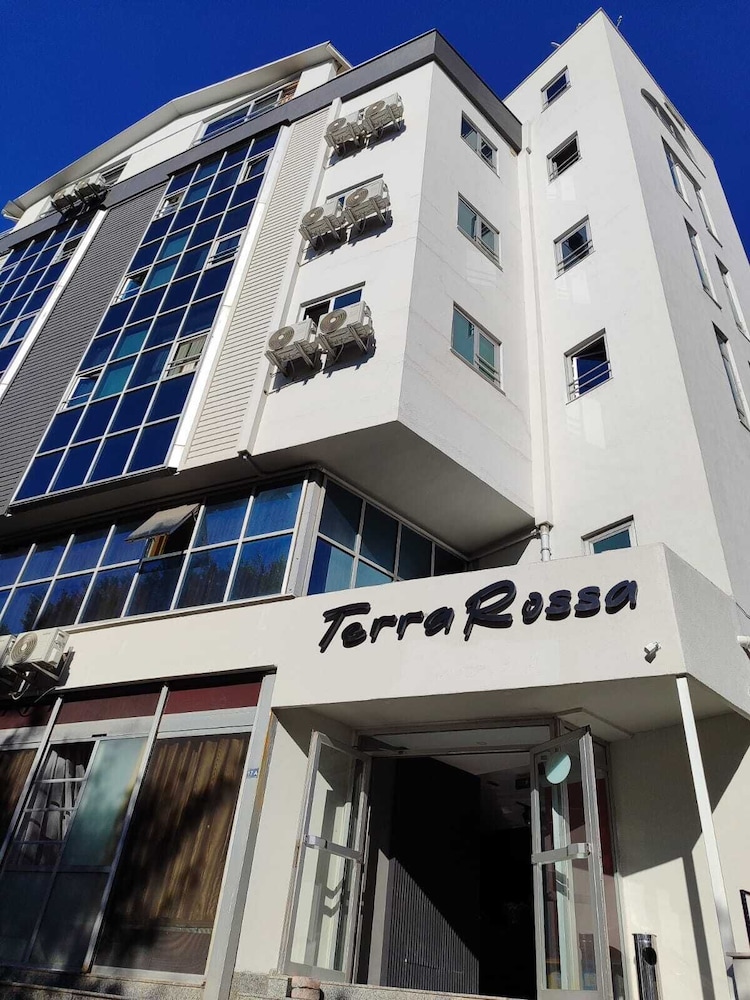 Terra Rossa Suites