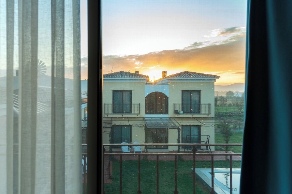 Urla Kostem Muze Otel