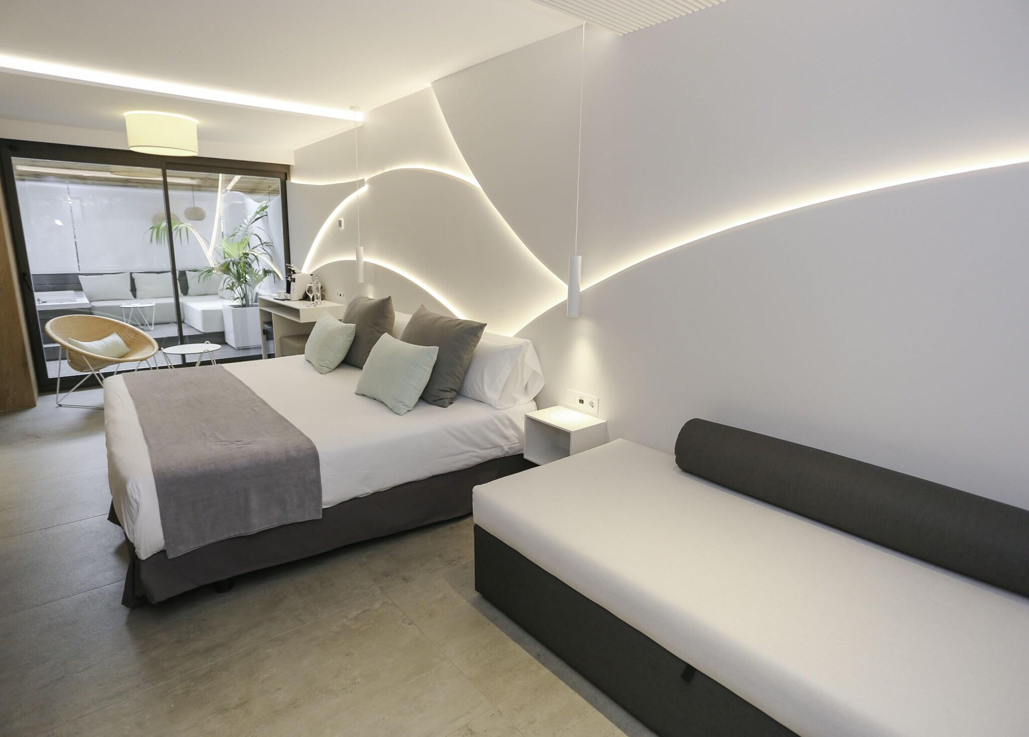 Hotel Kaktus Playa Hotel, Spanien, Calella de la Costa. Großes 592