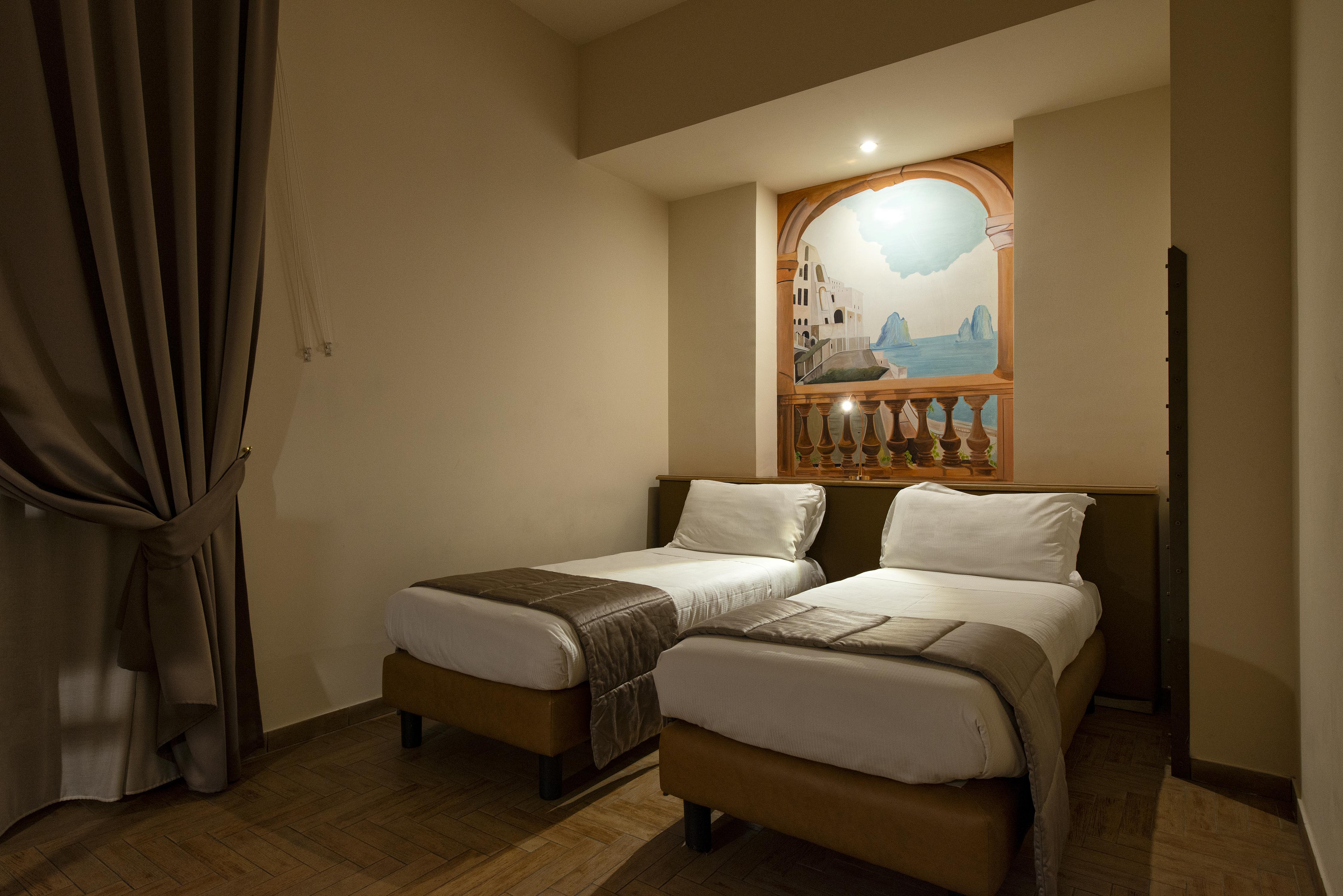 Hotel Grand Hotel Europa, Italien, Neapel. Großes 987