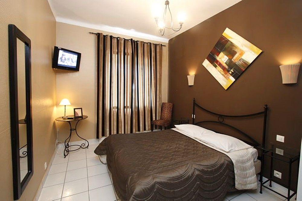 Hotel Adonis Sanary, Frankreich, Sanary-sur-Mer. Großes 104