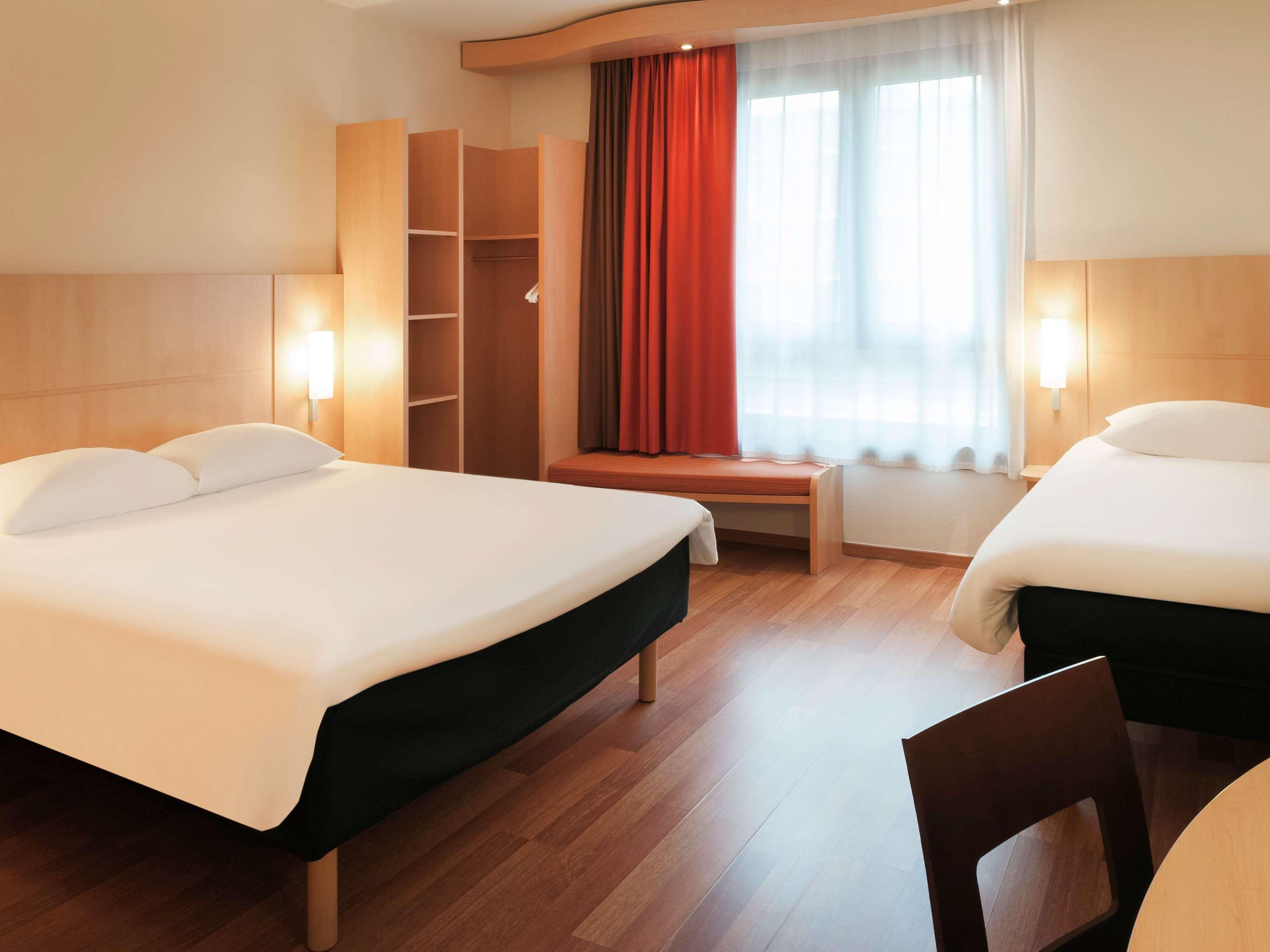 Hotel Hotel Ibis Brussels Centre Gare Midi, Belgien, Brüssel. Großes 113