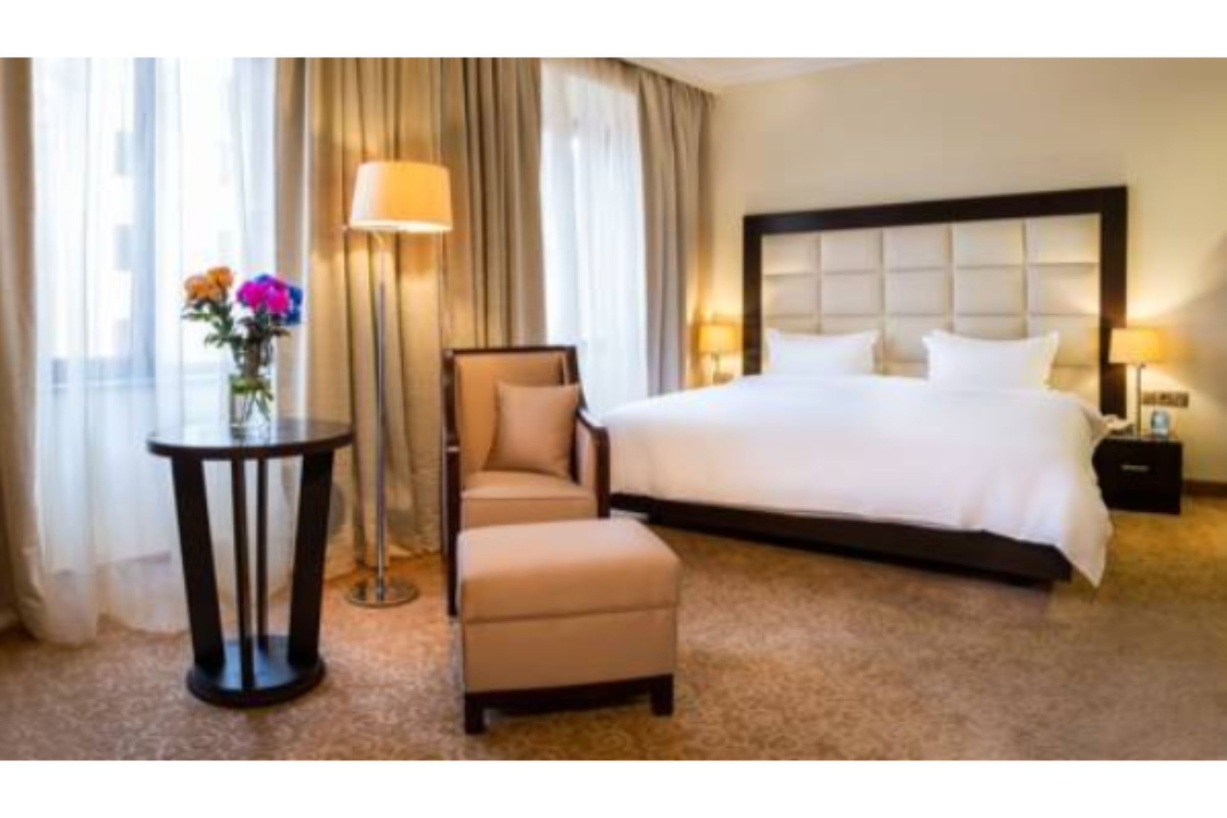 Hotel Paris Hotel Yerevan, Armenien, Jerewan. Großes 691