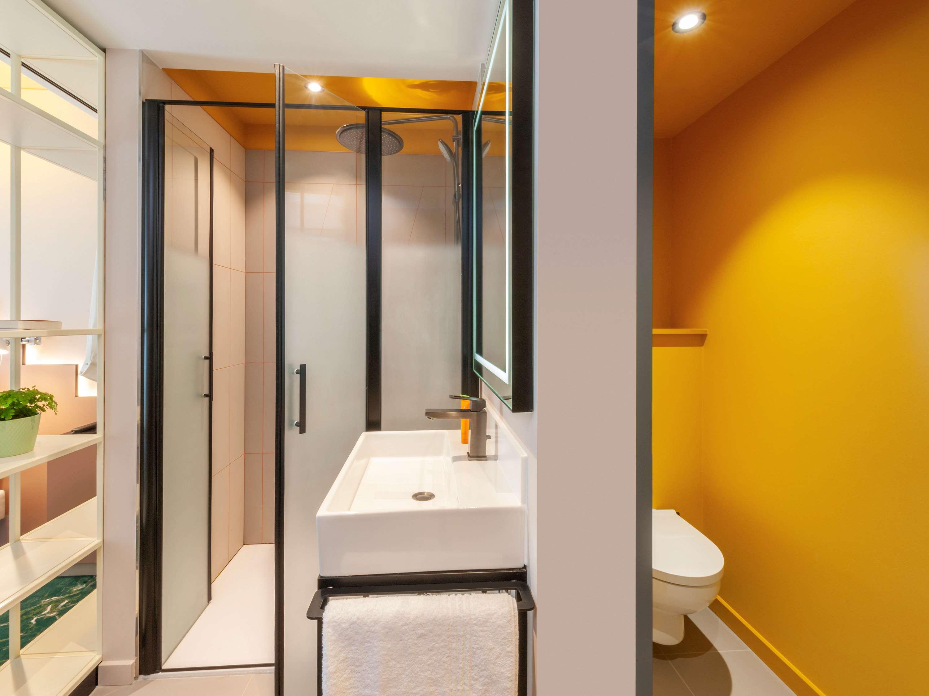 Hotel Ibis Styles Zurich City Center, Schweiz, Zürich. Großes 317