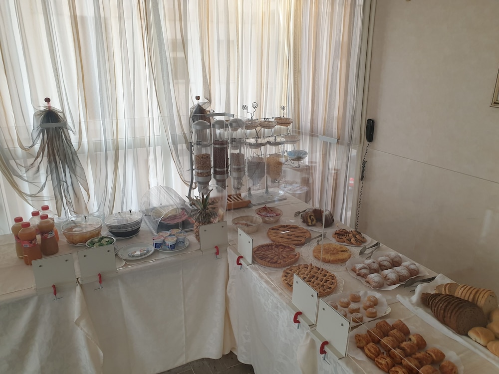 Hotel Hotel Losanna, Italien, Cervia. Großes 139