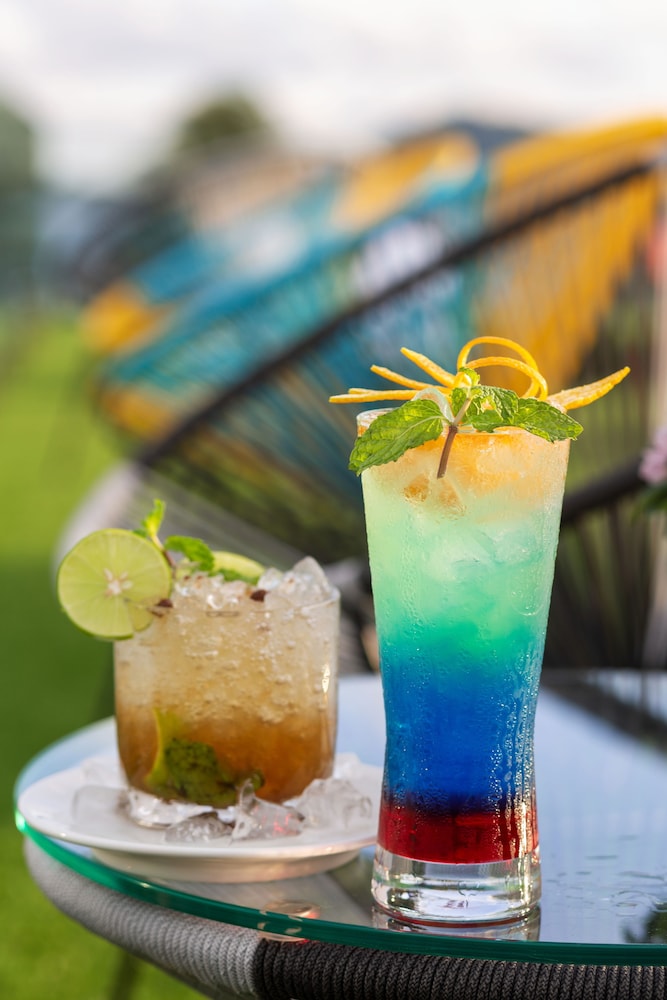 Hotel The Nature Phuket, Thailand, Patong. Großes 734