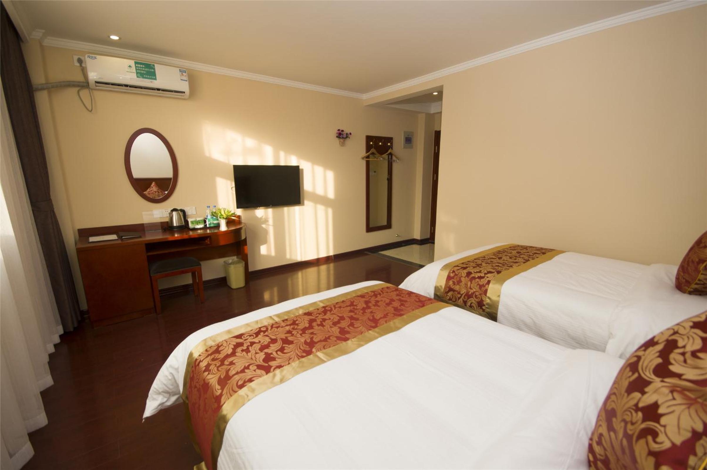 GreenTree Inn Jiangsu Suzhou Changshu Fuchunjiang International Qipeicheng Road Express Hotel