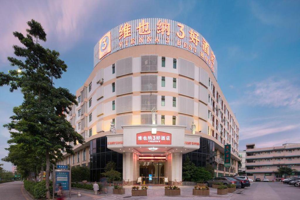 Vienna 3 Best Hotel (Shenzhen Pinghu Fumin Road)