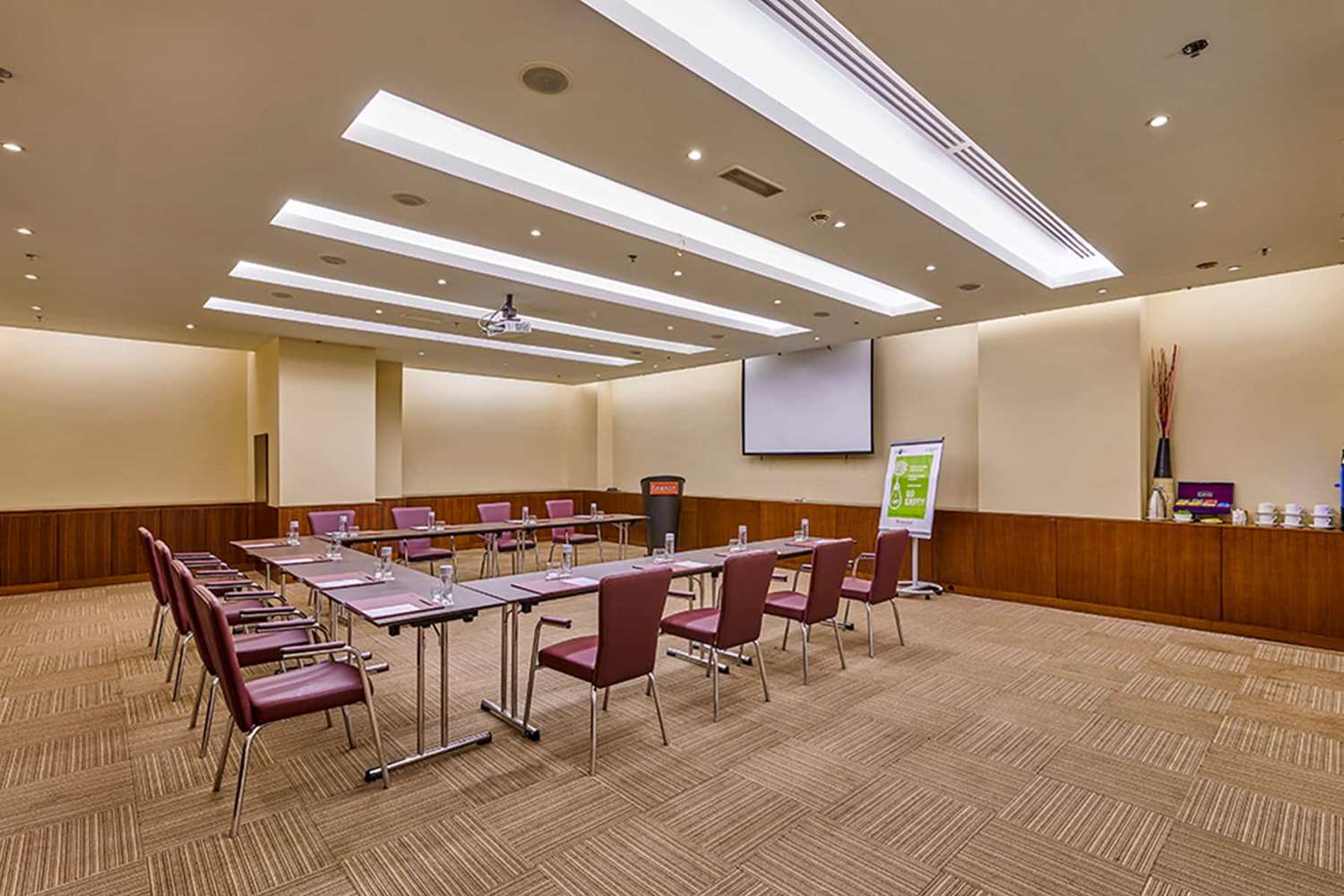 Hotel Ramada Hotel & Suites by Wyndham Dubai JBR, Vereinigte Arabische Emirate, Dubai. Großes 404