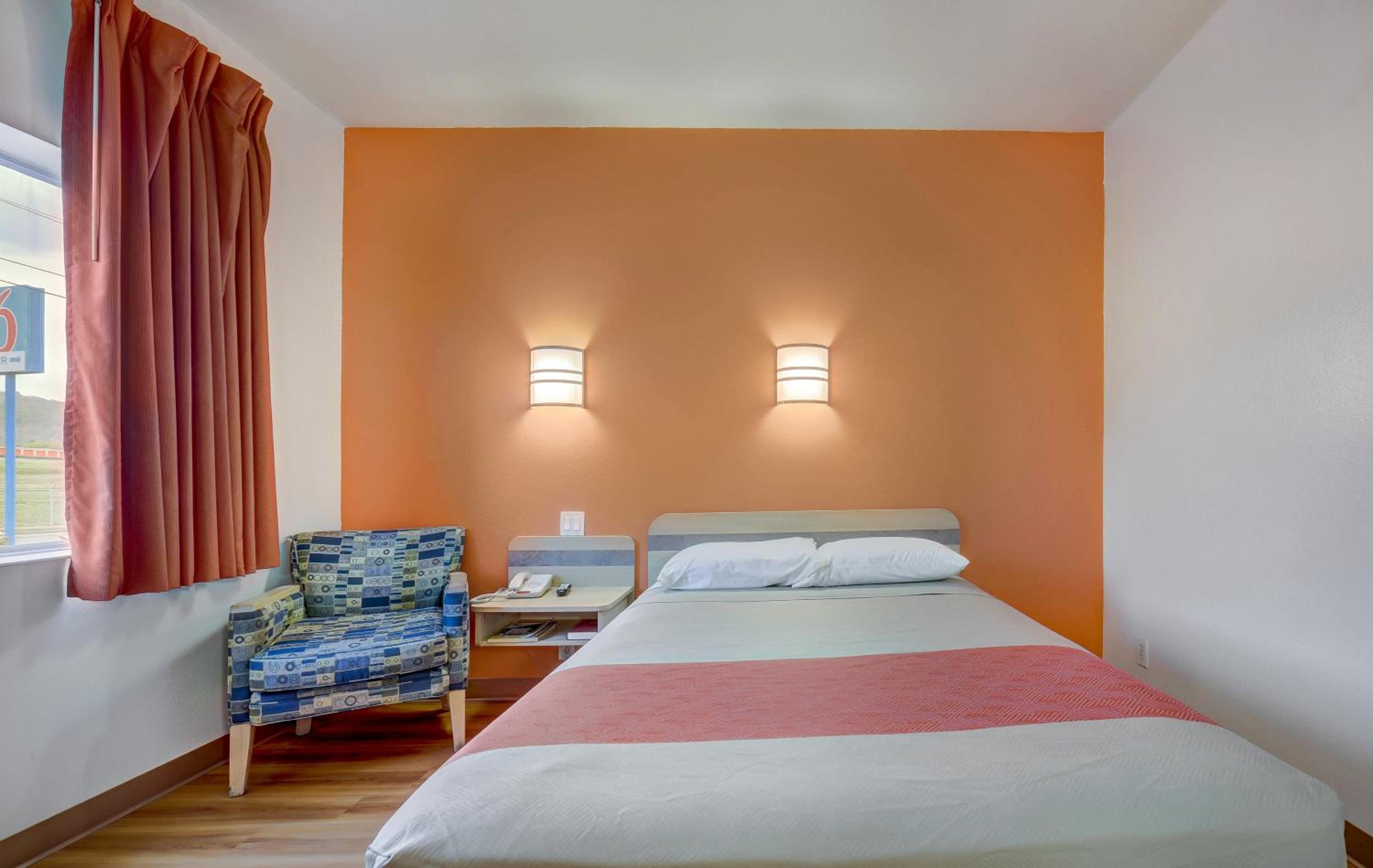 Hotel Motel6 Roseburg, OR - I-5, USA, Roseburg. Großes 171