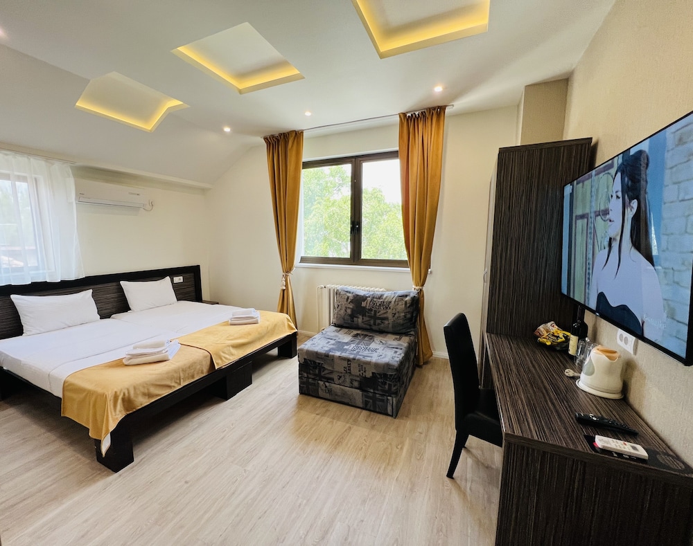 Hotel Side One Design Hotel, Serbien, Belgrad. Großes 585