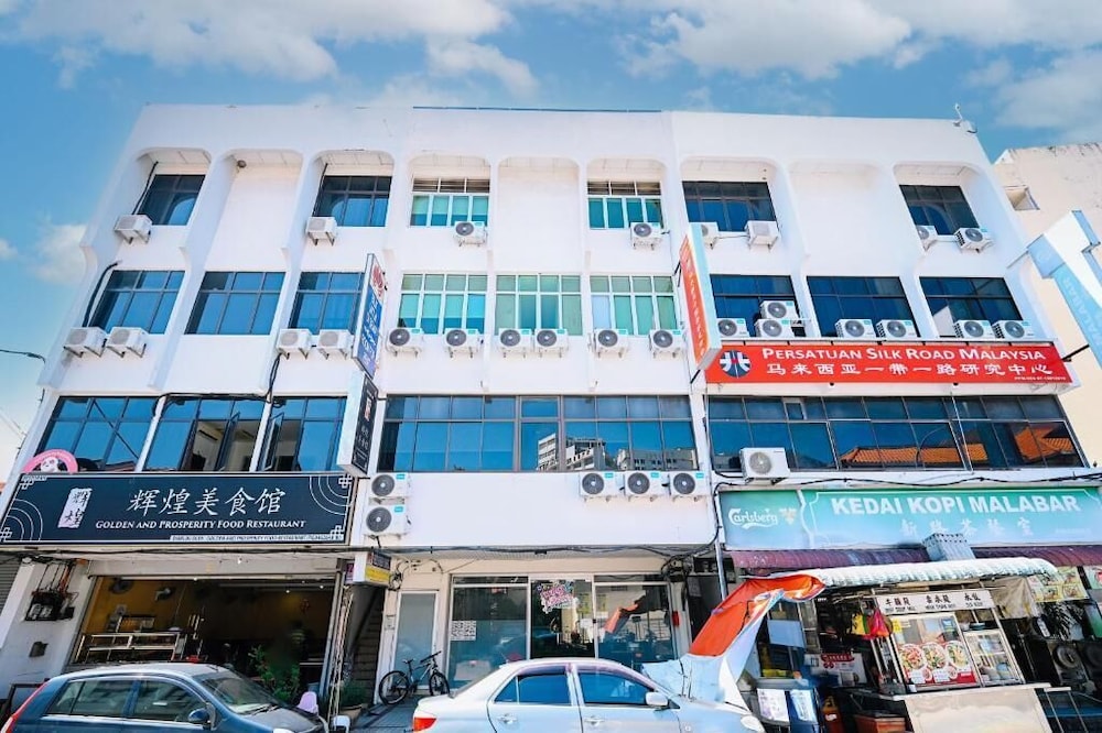 Swing & Pillows @ Penang Road