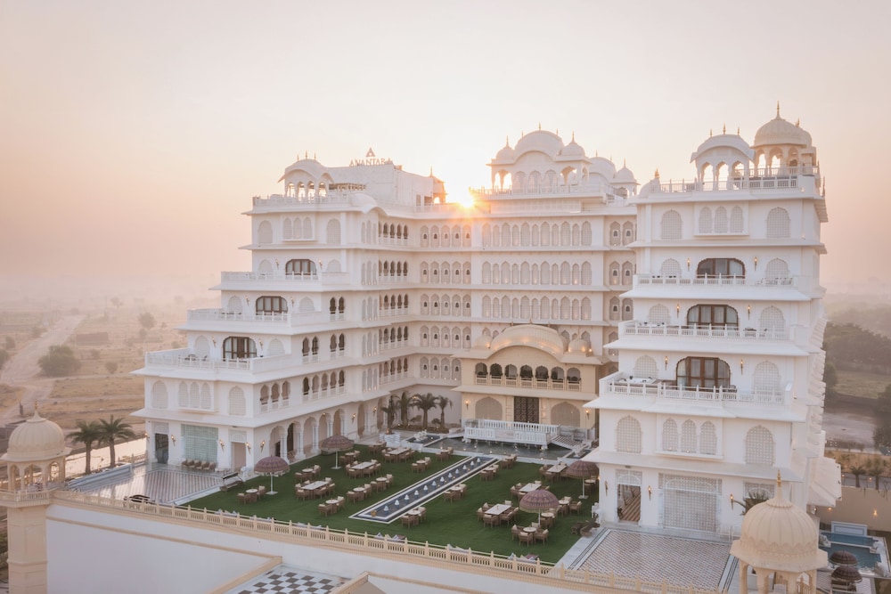Anantara Jewel Bagh Jaipur Hotel