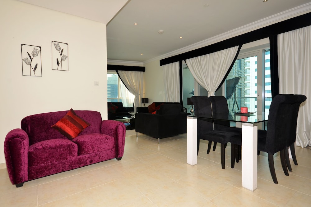 Faraway Homes - Marina Heights