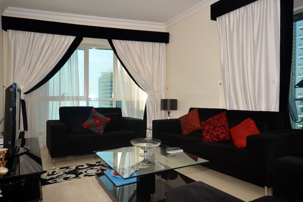 Faraway Homes - Marina Heights