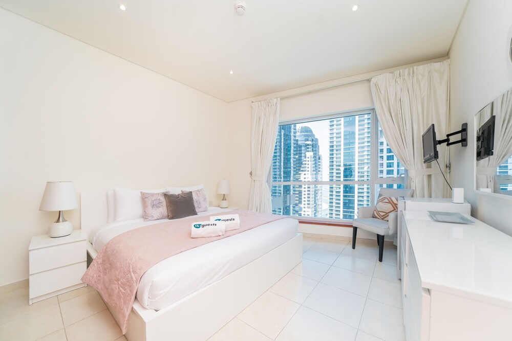Faraway Homes - Marina Heights