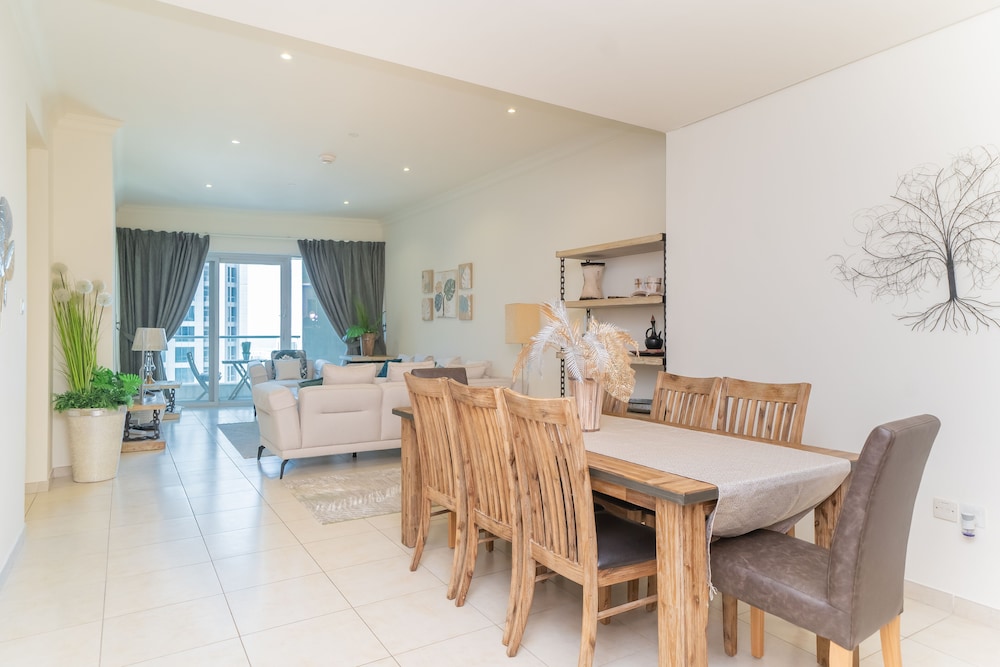 Faraway Homes - Marina Heights