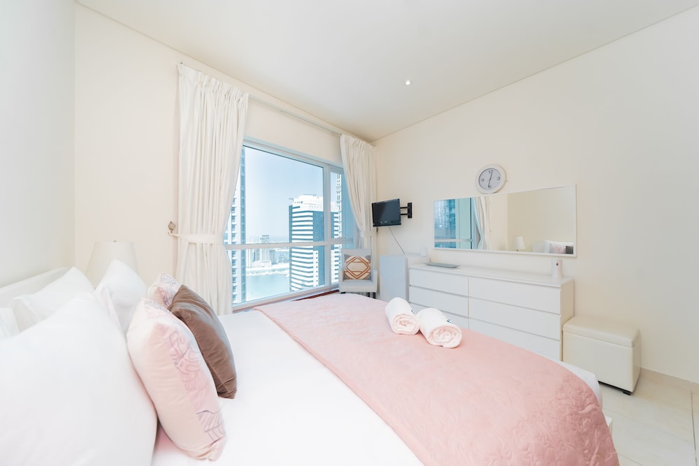 Faraway Homes - Marina Heights