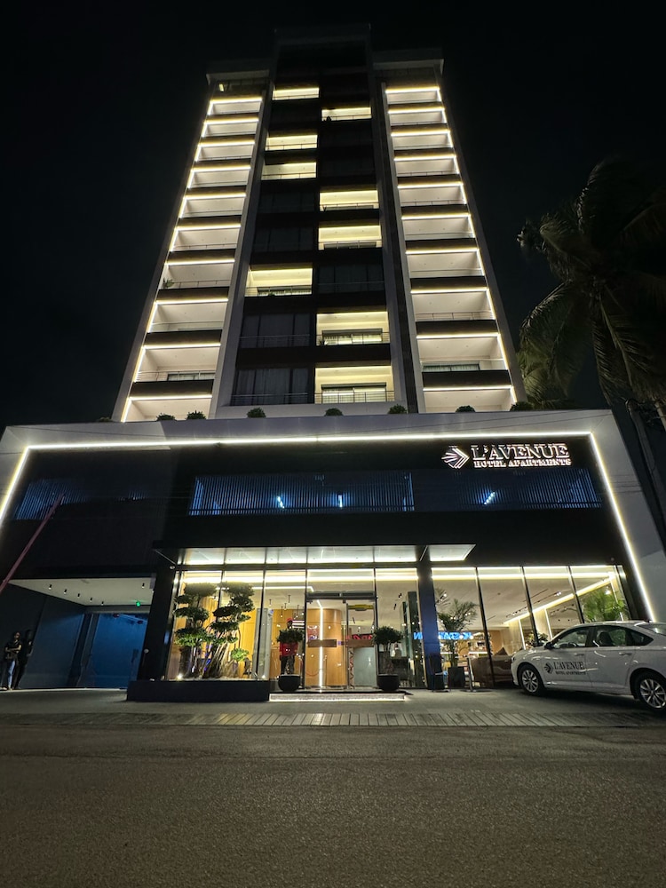 L'Avenue Hotel