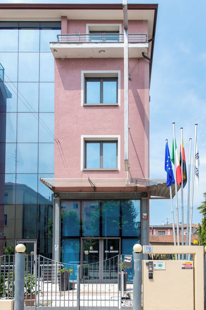 Ambasciata