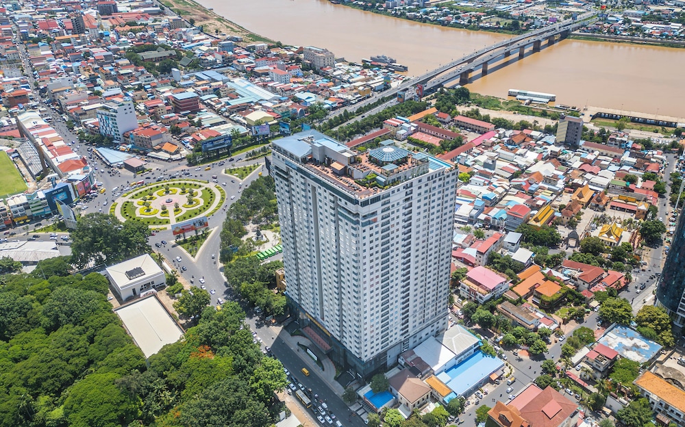Wyndham Grand Phnom Penh Capital