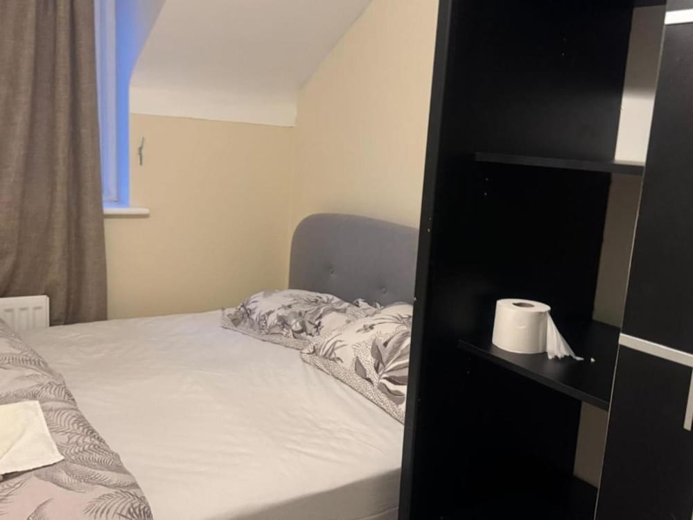 OYO Komegloba Mega room