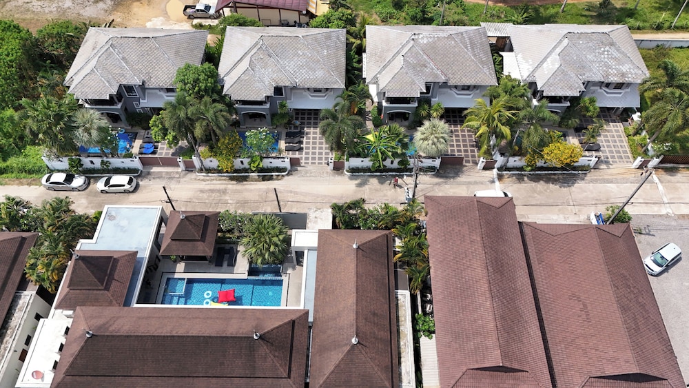 Baan Santhiya Villa 2