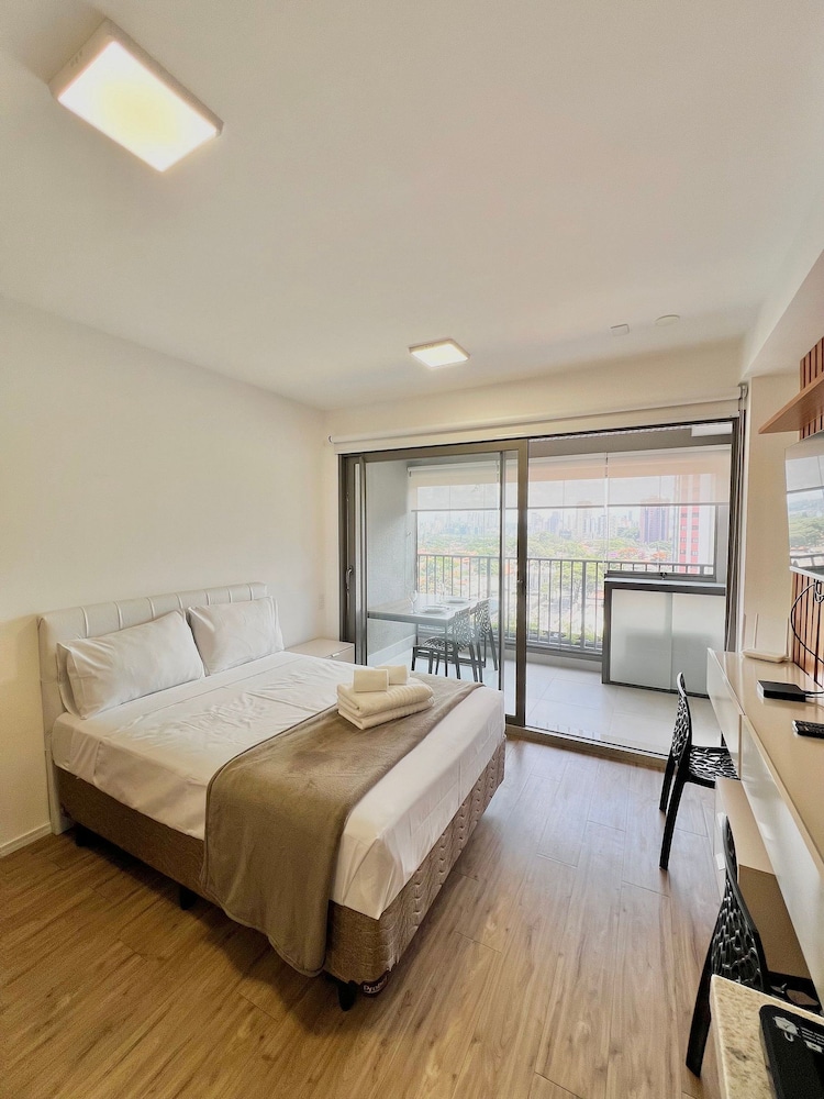 Charlie For You Moema