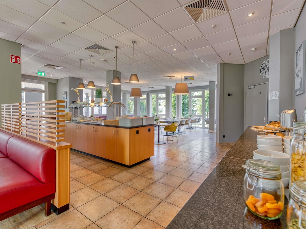 Hotel ibis Frankfurt Messe West, Deutschland, Frankfurt am Main. Großes 269