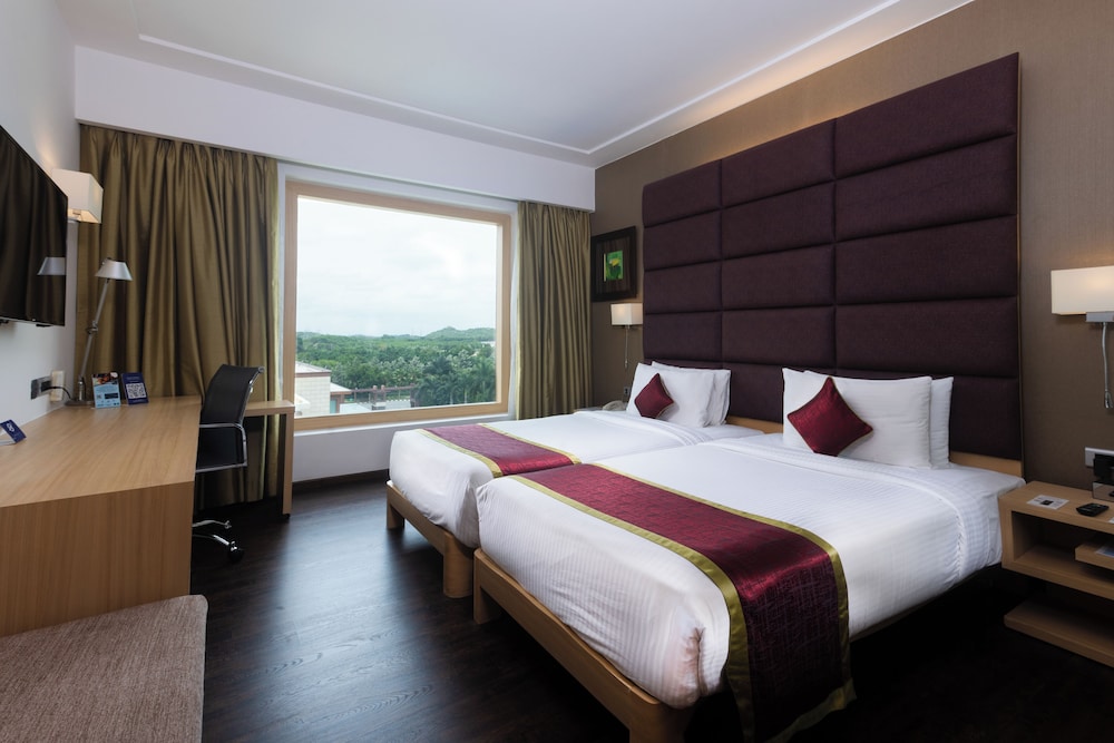 Hotel Novotel Hyderabad Airport, Indien, Hyderabad. Großes 385