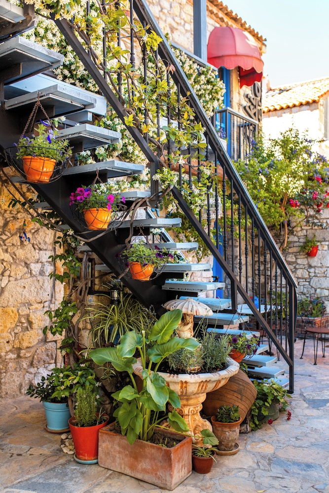 Alacati Eski Ev Hotel