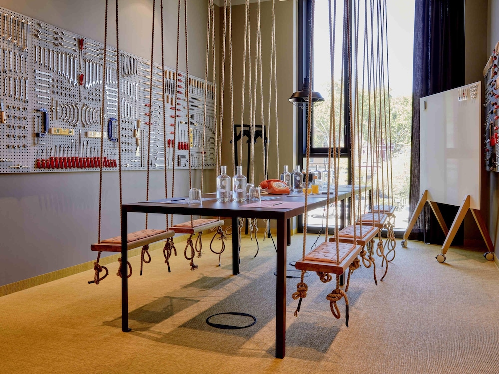 Hotel 25hours Hotel Das Tour, Deutschland, Düsseldorf. Großes 444