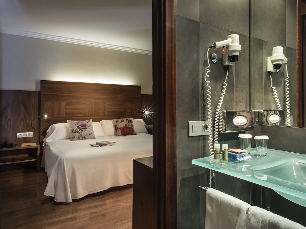 Hotel ibis Styles Figueres Ronda, Spanien, Figueres. Großes 86