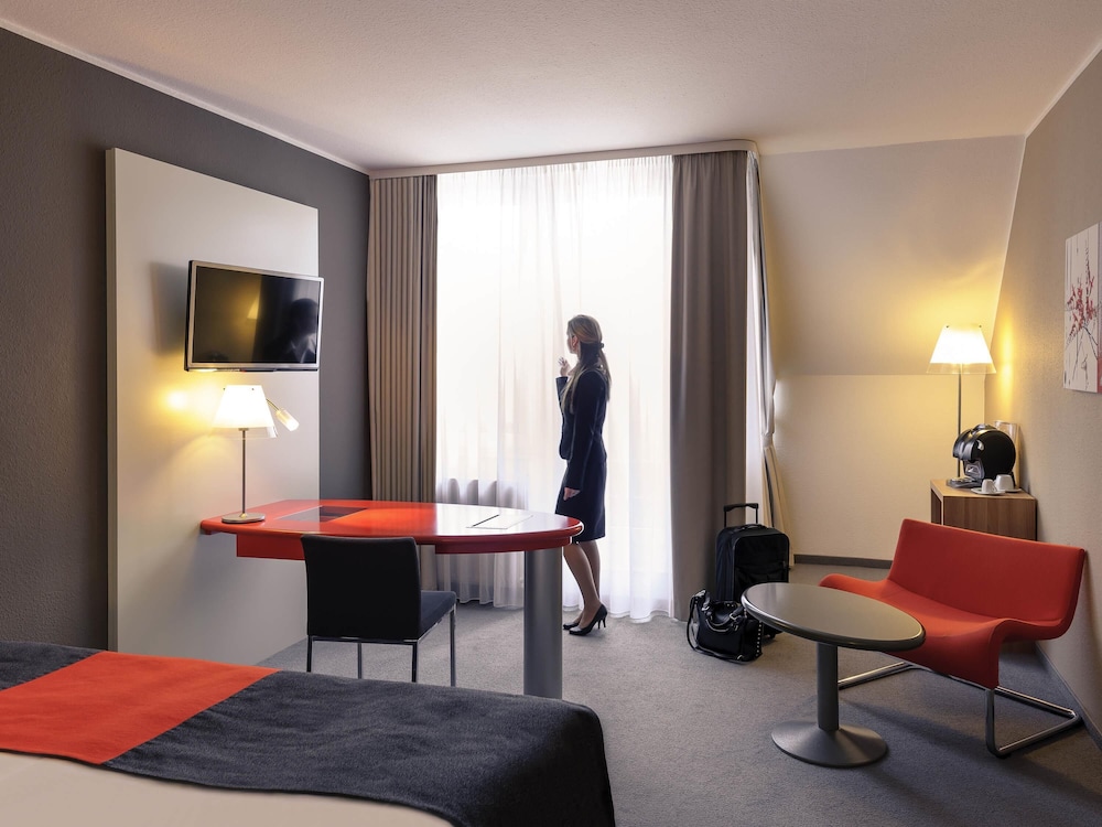 Hotel Mercure Hotel And Residenz Frankfurt Messe, Deutschland, Frankfurt am Main. Großes 339