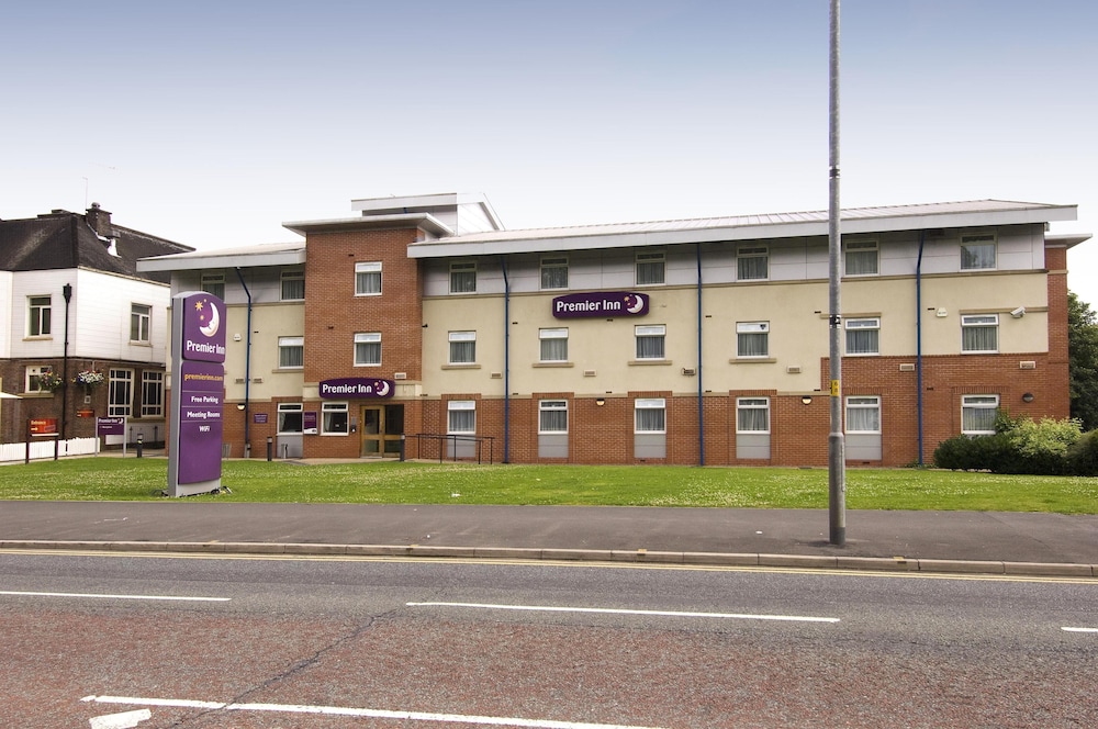 Premier Inn Manchester Heaton Park