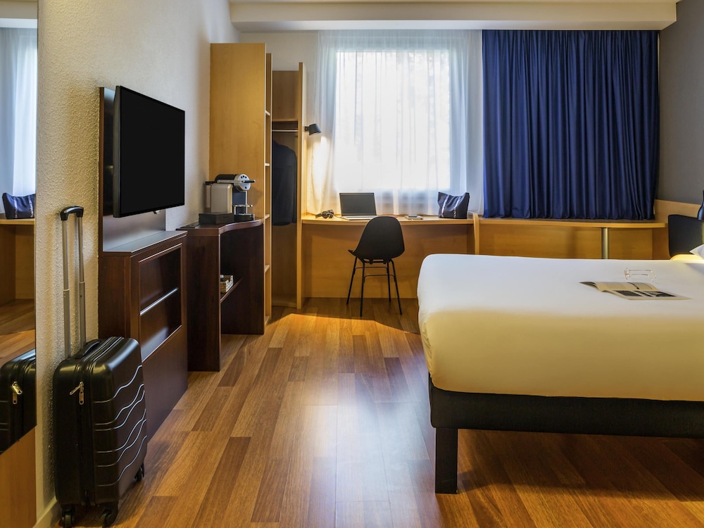 Hotel Ibis Geneve Petit Lancy, Schweiz, Genf. Großes 399