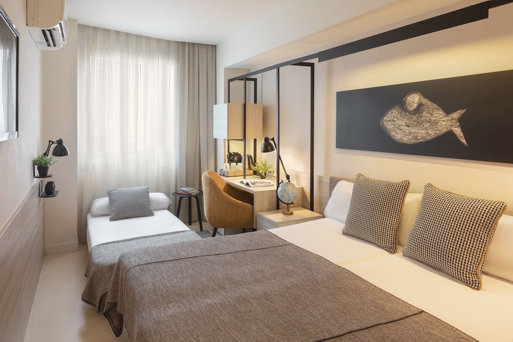 Hotel Denit Barcelona, Spanien, Barcelona. Großes 353