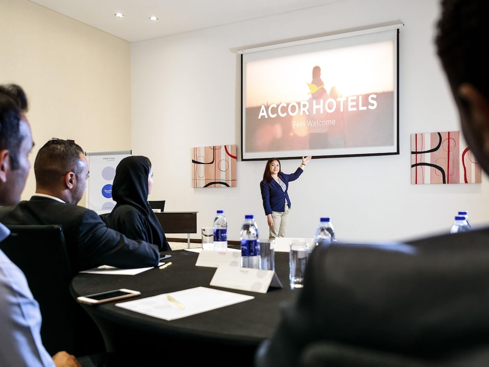 Hotel Novotel Abu Dhabi Gate, Vereinigte Arabische Emirate, Abu Dhabi. Großes 347