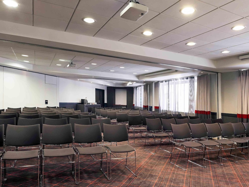 Hotel Mercure Paris La Défense Grande Arche, Frankreich, Paris. Großes 61