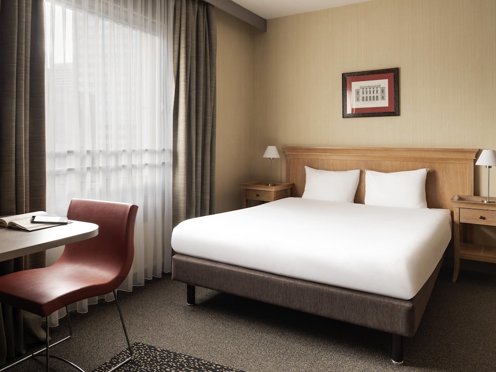 Hotel Aparthotel Adagio La Defense Esplanade, Frankreich, Paris. Großes 66