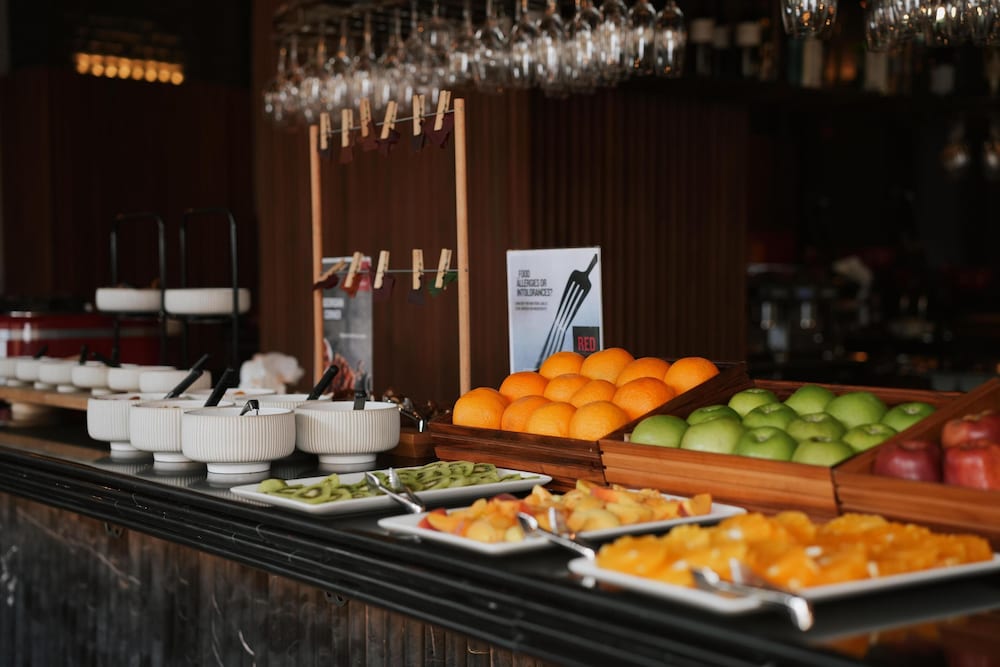 Hotel Radisson RED Tbilisi, Georgien, Tiflis. Großes 208